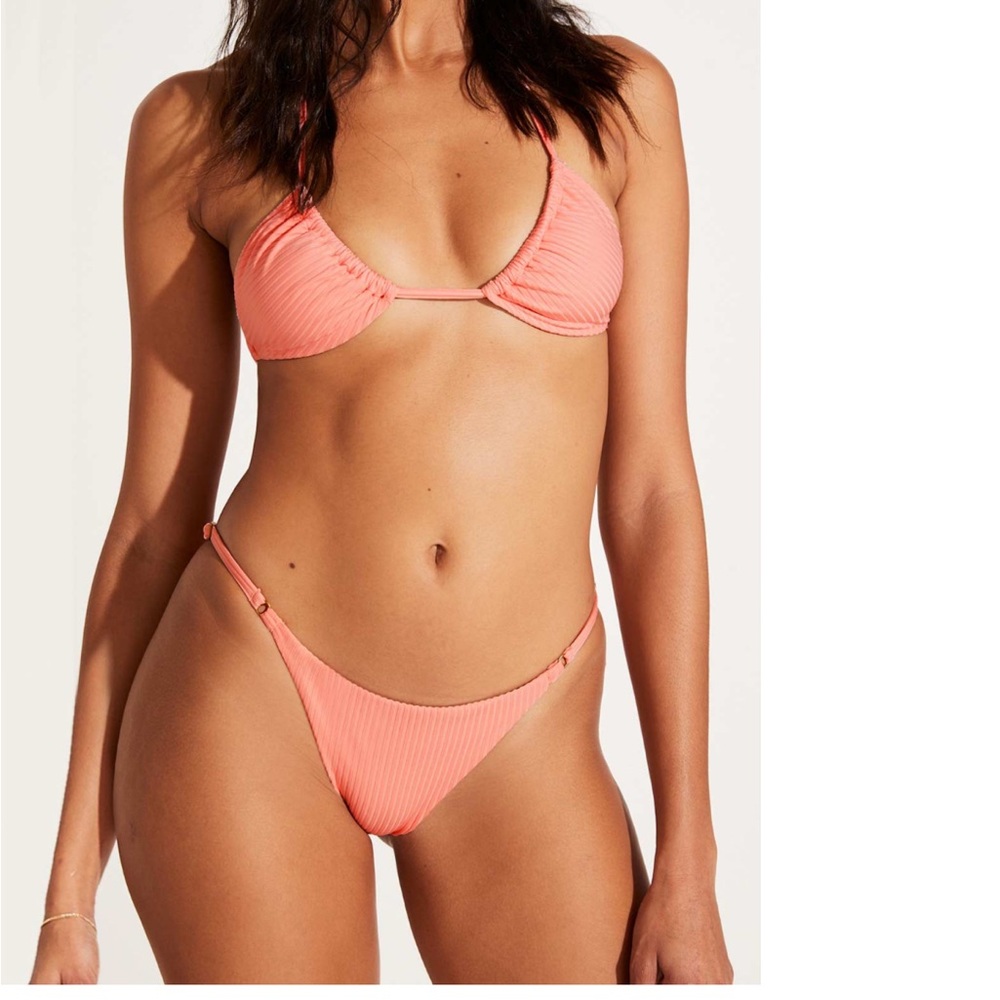 NWT Vitamin A Pink Coral Bikini Top and Bottoms Size Large